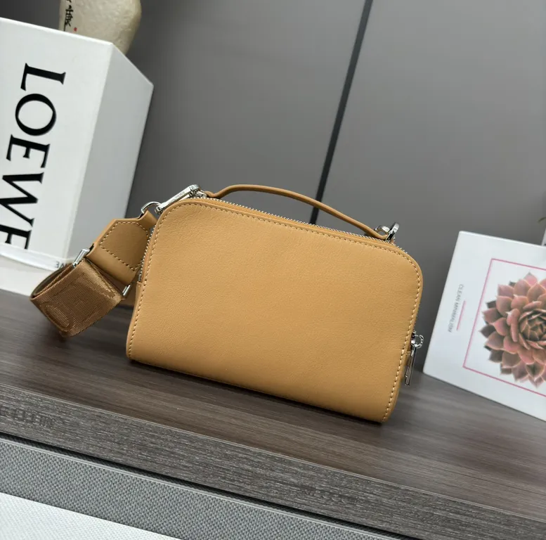 Loewe Bag 